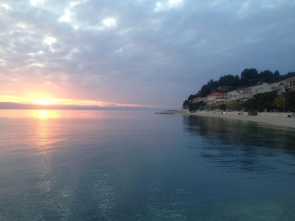 File Five Podgora